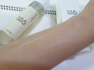 GINGER6 라이크 화이트 블라썸 에센스 토너 — 4점을 준 리뷰어가 2021년 11월 올린 사용 사진