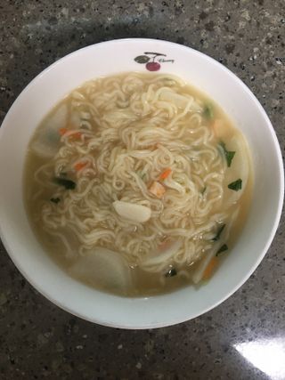[풀무원] 자연은맛있다 정면, 백면, 홍면  세트 — 5점을 준 리뷰어가 2021년 4월 올린 사용 사진