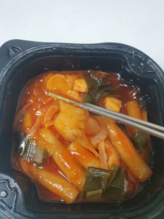 한성기업 무볼레 닭떡볶이+해물떡볶이 2종 세트 — 5점을 준 리뷰어가 2021년 9월 올린 사용 사진