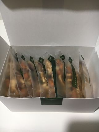 [그래한끼] 무설탕/저당 시리얼타입 수제그래놀라 (40gX10개) — 5점을 준 리뷰어가 2022년 6월 올린 사용 사진
