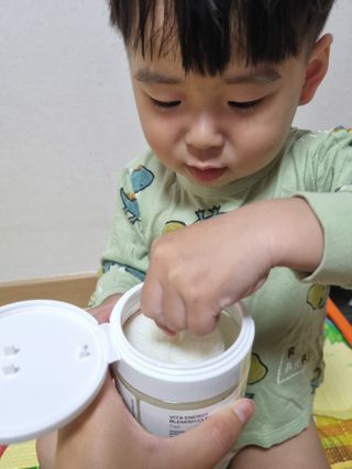 랑벨 비타 에너지 잡티 앰플 패드 65매 (투명하고 밝은 얼굴 광채패드) — 5점을 준 리뷰어가 2022년 5월 올린 사용 사진
