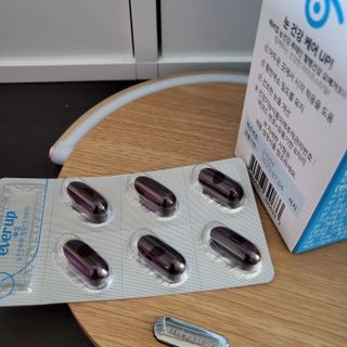 [몸엔용] 에버업 멀티비타민&미네랄, 눈건강 루테인 혈행건강 오메가3, 면역 프로바이오틱스 3종 택1 — 5점을 준 리뷰어가 2022년 4월 올린 사용 사진