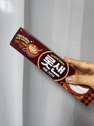 롯데제과 롯샌 카페크런치 — 5점을 준 리뷰어가 2021년 10월 올린 사용 사진