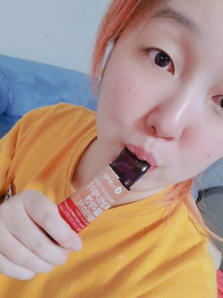 자연에온 가득담은 몽모랑시 타트체리 콜라겐 젤리스틱 — 5점을 준 리뷰어가 2021년 1월 올린 사용 사진