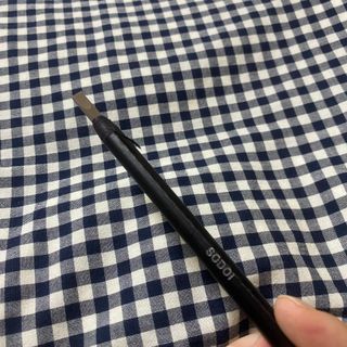 [MONDRAW] 몬드로우 POPBROW 크래용 아이브로우 색연필 타입 — 5점을 준 리뷰어가 2022년 4월 올린 사용 사진