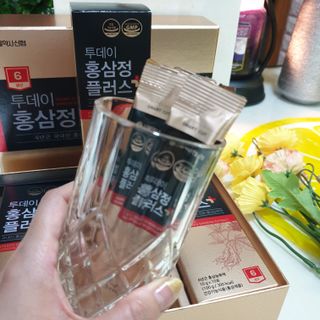 서울약사신협_투데이홍삼정플러스스틱_10g x 30포 — 4.5점을 준 리뷰어가 2021년 5월 올린 사용 사진