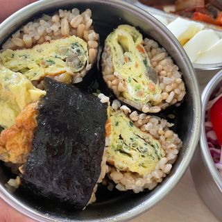 해풀잎 누구나 김밥*1ea [(혼합야채 35g *1ea,  김밥김 (5g, 5ea),  양념간장 (6g, 5ea), 참기름(5g, 2ea)] — 5점을 준 리뷰어가 2022년 7월 올린 사용 사진