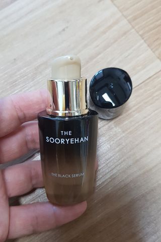 수려한 더블랙세럼 15ml — 4.5점을 준 리뷰어가 2022년 3월 올린 사용 사진