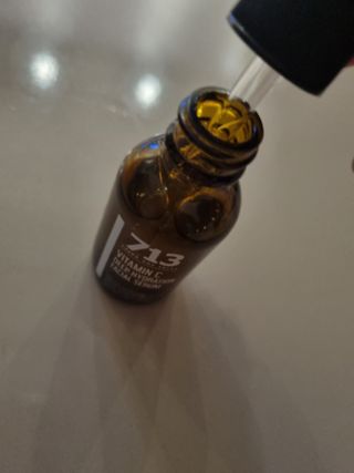 [세븐원쓰리 713] 피부톤을 속부터 밝게 피누스 비타민C 딥 하이드레이션 세럼 — 5점을 준 리뷰어가 2021년 11월 올린 사용 사진