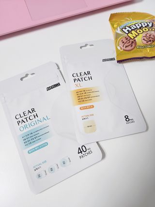 에버렐 아크네 클리어 패치 오리지널(40매) + XL(8매) 1세트, 각 1개씩 — 5점을 준 리뷰어가 2022년 5월 올린 사용 사진