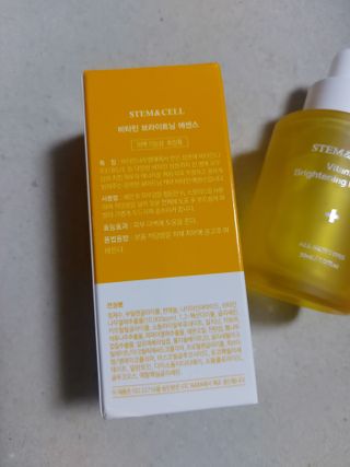 체르엠 스템앤셀 비타민 브라이트닝 에센스 30ml 1개 — 5점을 준 리뷰어가 2021년 7월 올린 사용 사진
