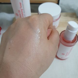 아이앤립 / EYENLIP 아이앤립 연어오일 리바이탈라이징 토너+앰플+크림 3종 세트 — 5점을 준 리뷰어가 2021년 6월 올린 사용 사진