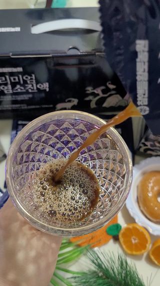 참앤들황토농원 국내산 흑염소를 정성스럽게 담은, 프리미엄 흑염소 진액 70ml x 30포 1박스 — 5점을 준 리뷰어가 2023년 1월 올린 사용 사진