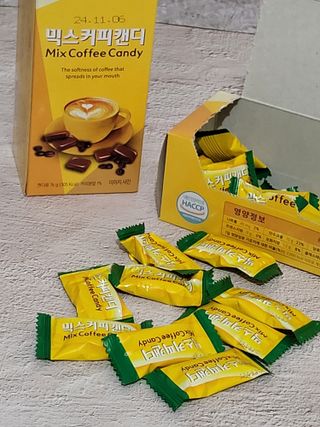 (주) 피치코리아 믹스커피캔디76g x2개입 — 4.5점을 준 리뷰어가 2022년 11월 올린 사용 사진
