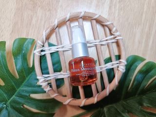 유니베르소 로즈힙 오일 15ml — 5점을 준 리뷰어가 2021년 4월 올린 사용 사진
