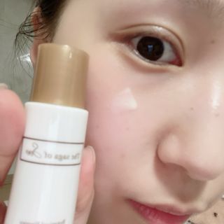 더사가오브수 [사가수] 효혜윤 보태니컬 에너지 에센스인로션 20ml /아이포올 스틱 3g — 5점을 준 리뷰어가 2023년 2월 올린 사용 사진