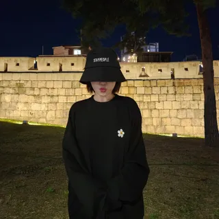 [스테이피플] STAYPEOPLE BUCKET HAT (BLACK) — 5점을 준 리뷰어가 2022년 9월 올린 사용 사진