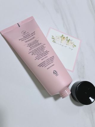 오투에니원 인컨보 바디 퍼퓸 크림 200ml — 5점을 준 리뷰어가 2023년 2월 올린 사용 사진