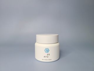 AYU25[아유트웬티파이브]다마스크로즈워터 베이스 천연 수분 촉촉 크림 — 5점을 준 리뷰어가 2021년 4월 올린 사용 사진