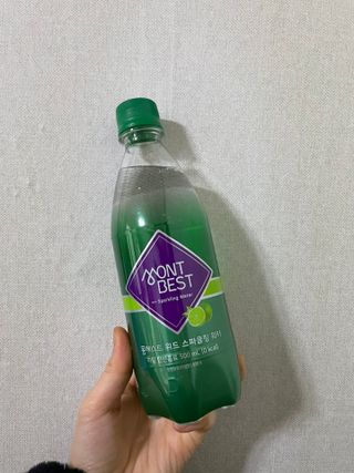 몽베스트 Montbest with Sparkling water Lime20병 — 5점을 준 리뷰어가 2023년 3월 올린 사용 사진