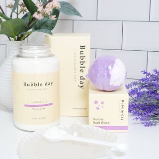 버블데이 아로마/과일 거품 입욕제 — 5점을 준 리뷰어가 2021년 7월 올린 사용 사진