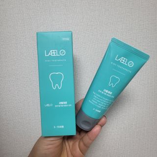 치과에서 쓰는 치약 _ 라벨제로 저불소 꼬마, 키즈, 유아, 베이비, 주니어 안전한 어린이치약 — 5점을 준 리뷰어가 2022년 12월 올린 사용 사진