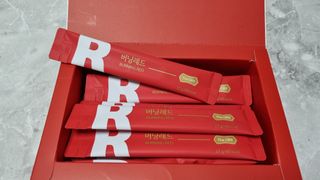 디오르 버닝레드 — 5점을 준 리뷰어가 2022년 1월 올린 사용 사진