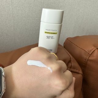 아이레시피 모이스트터치 스포츠 선밀크 50ml (SPF50+ PA+++) — 4점을 준 리뷰어가 2023년 5월 올린 사용 사진