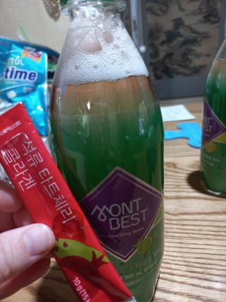 몽베스트 Montbest with Sparkling water Lime20병 — 5점을 준 리뷰어가 2021년 10월 올린 사용 사진