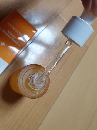 체르엠 스템앤셀 비타민 브라이트닝 에센스 30ml 1개 — 5점을 준 리뷰어가 2022년 3월 올린 사용 사진