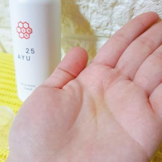 AYU25[아유트웬티파이브] 피부건강에 꼭 필요한 pH 약산성 와일드 로즈토너 — 5점을 준 리뷰어가 2021년 4월 올린 사용 사진