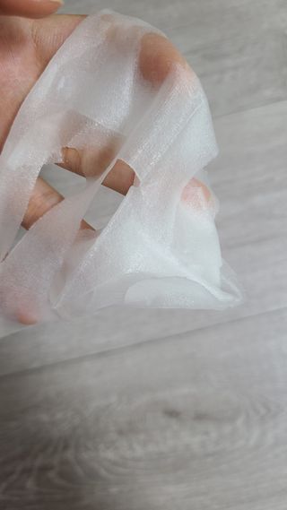 아미퓨어 촉촉하고 밝은 피부를 만들어주는 1일1팩, 아미노이펙트 마스크 10매 — 5점을 준 리뷰어가 2021년 6월 올린 사용 사진