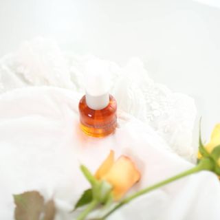 유니베르소 로즈힙 오일 15ml — 5점을 준 리뷰어가 2021년 5월 올린 사용 사진