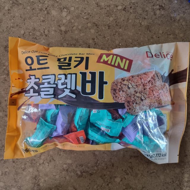 델리스 오트 밀키 초콜릿 바 리뷰 사진