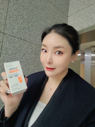 프리마인 성큼다가온 봄, 이너뷰티를 챙겨야 피부도 화사하게, 컨디션도 활기차게. 흡수율을 높인 고효율 비타민. — 5점을 준 리뷰어가 2023년 4월 올린 사용 사진