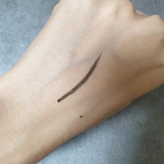 틸디앤 메이크 리얼무드 오토 아이라이너 — 5점을 준 리뷰어가 2021년 12월 올린 사용 사진