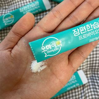 [유산균] 오마이락 장편한습관 프로바이오틱스 30P — 4점을 준 리뷰어가 2022년 12월 올린 사용 사진
