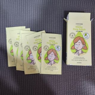 세뚜아(Cettua) 세뚜아 스티키 포어 패치 Cettua Sticky Pore Patch — 5점을 준 리뷰어가 2023년 8월 올린 사용 사진
