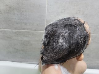 mom e 맘이 내추럴 베이비 케어 샴푸앤바스+로션 — 4점을 준 리뷰어가 2021년 1월 올린 사용 사진