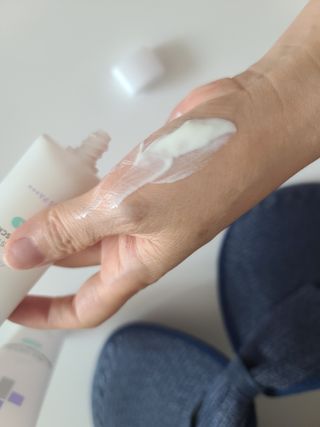 바노바기 코스메틱 바노바기 밀크씨슬 리페어 시카 폼 클렌저 플러스 120ml + 선스크린 플러스 50ml — 4점을 준 리뷰어가 2023년 7월 올린 사용 사진