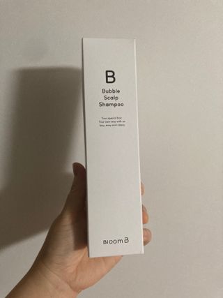 블룸비 거품 두피 샴푸 — 4.5점을 준 리뷰어가 2022년 8월 올린 사용 사진