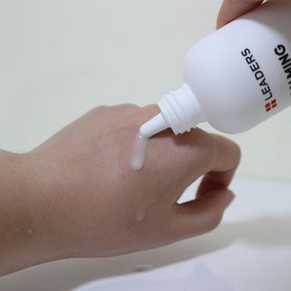 리더스코스메틱 리더스 카밍 바이오틱스 에센스 워터 — 4점을 준 리뷰어가 2022년 1월 올린 사용 사진
