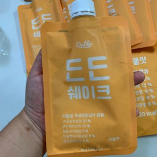 [덜다] 든든 식물성 단백질 쉐이크 40g X 7입 (곡물/딸기) — 5점을 준 리뷰어가 2023년 8월 올린 사용 사진