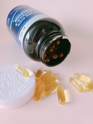 서울약사신협 네이처픽_알티지오메가3_1,205mg x 180캡슐 — 5점을 준 리뷰어가 2021년 9월 올린 사용 사진