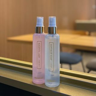 멈칫 X 최준 헤어 앤 바디미스트 소프트블루솝, 마젠타레이디 2종 — 5점을 준 리뷰어가 2021년 6월 올린 사용 사진