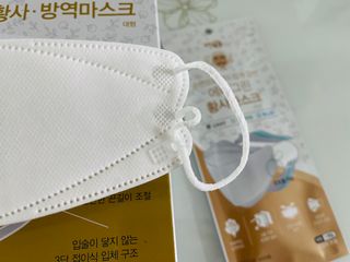 에버그린 순면 끈조절 KF94 마스크 - 화이트 30매 — 5점을 준 리뷰어가 2021년 4월 올린 사용 사진