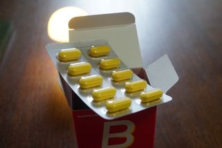 [경남제약헬스케어] 런칭기념 케어플러스 B로날린 1,000mg X 60정(2개월분)/비타민B군 — 5점을 준 리뷰어가 2023년 10월 올린 사용 사진