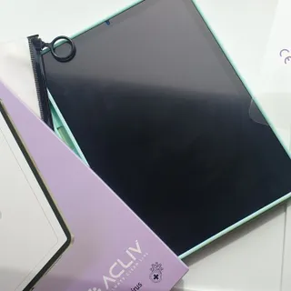 아클리브 Premium 항균 항바이러스 액정 보호필름(iPad) — 4점을 준 리뷰어가 2022년 9월 올린 사용 사진