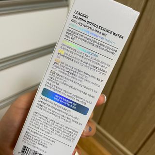 리더스코스메틱 리더스 카밍 바이오틱스 에센스 워터 — 5점을 준 리뷰어가 2021년 8월 올린 사용 사진