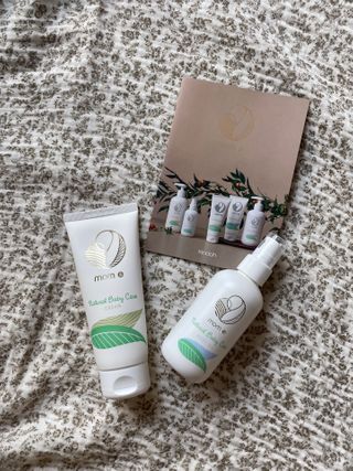 mom e 맘이 내추럴 베이비 케어 크림+바디오일 — 5점을 준 리뷰어가 2021년 1월 올린 사용 사진